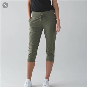 Authentic Lululemon Dance Studio Crops II